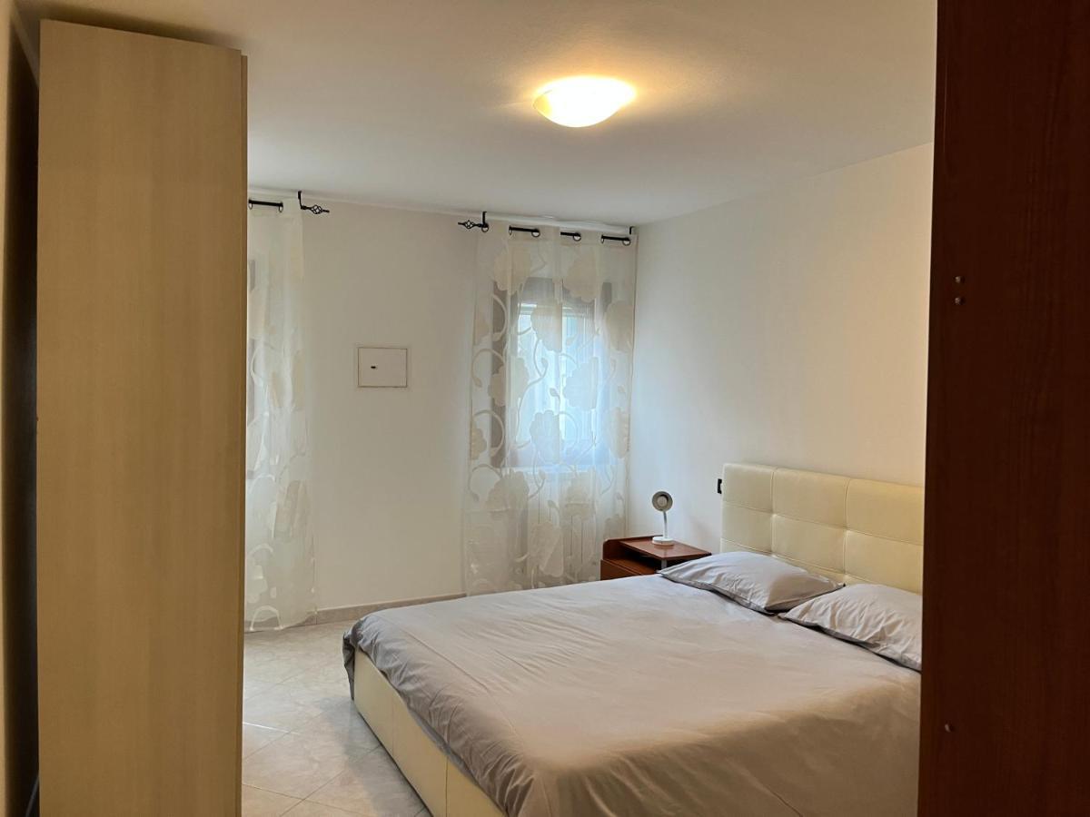 Venezia Star Apartment Чоджия Екстериор снимка